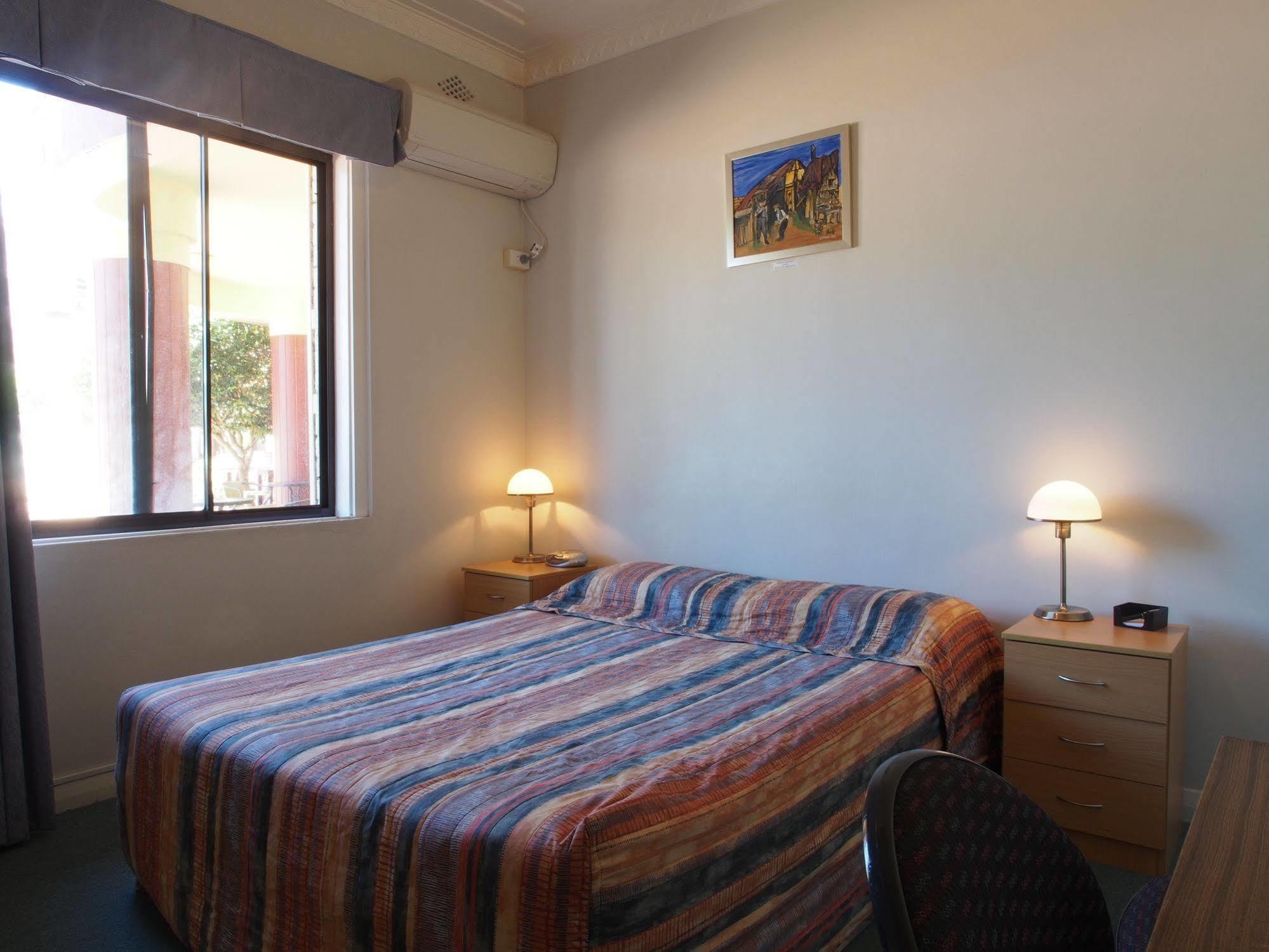 Motel Normandie And Function Centre